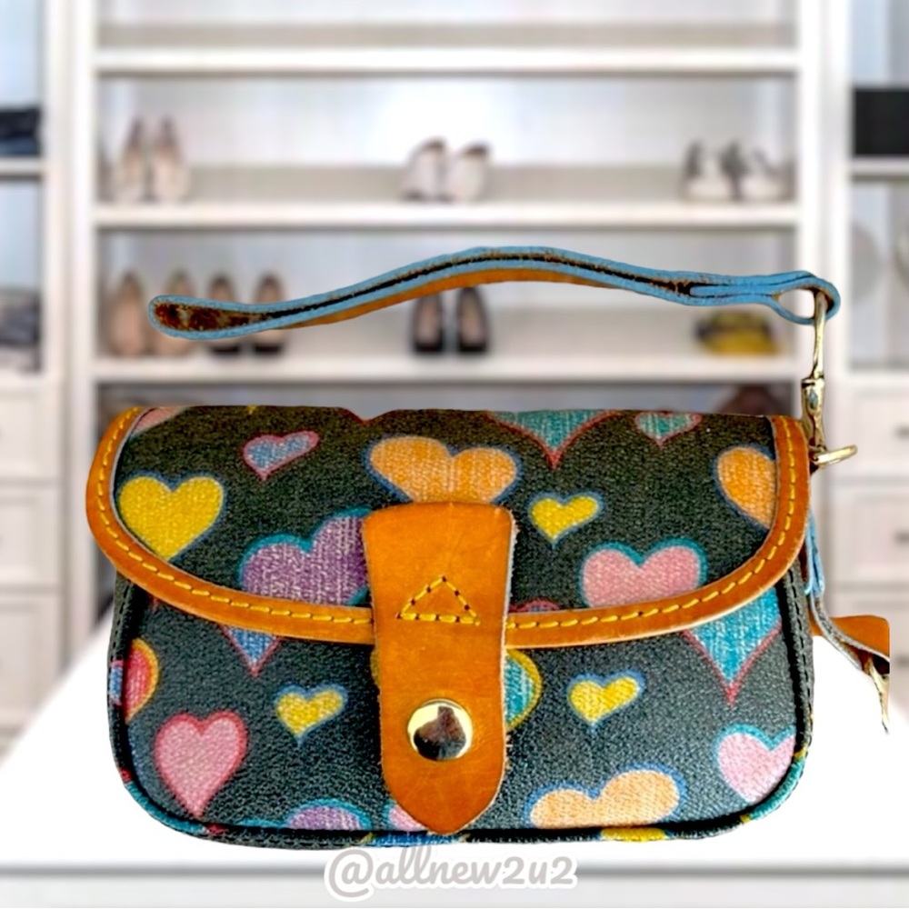 Dooney & Bourke Vintage Scribble Hearts wristlet